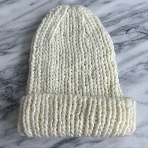 For Love & Lemons Cream Chunky Knit Beanie One Size FLL - Picture 1 of 5